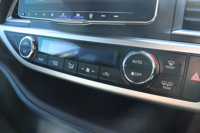2016 Toyota Kluger Grande