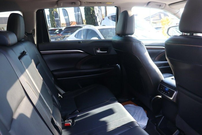 2016 Toyota Kluger Grande