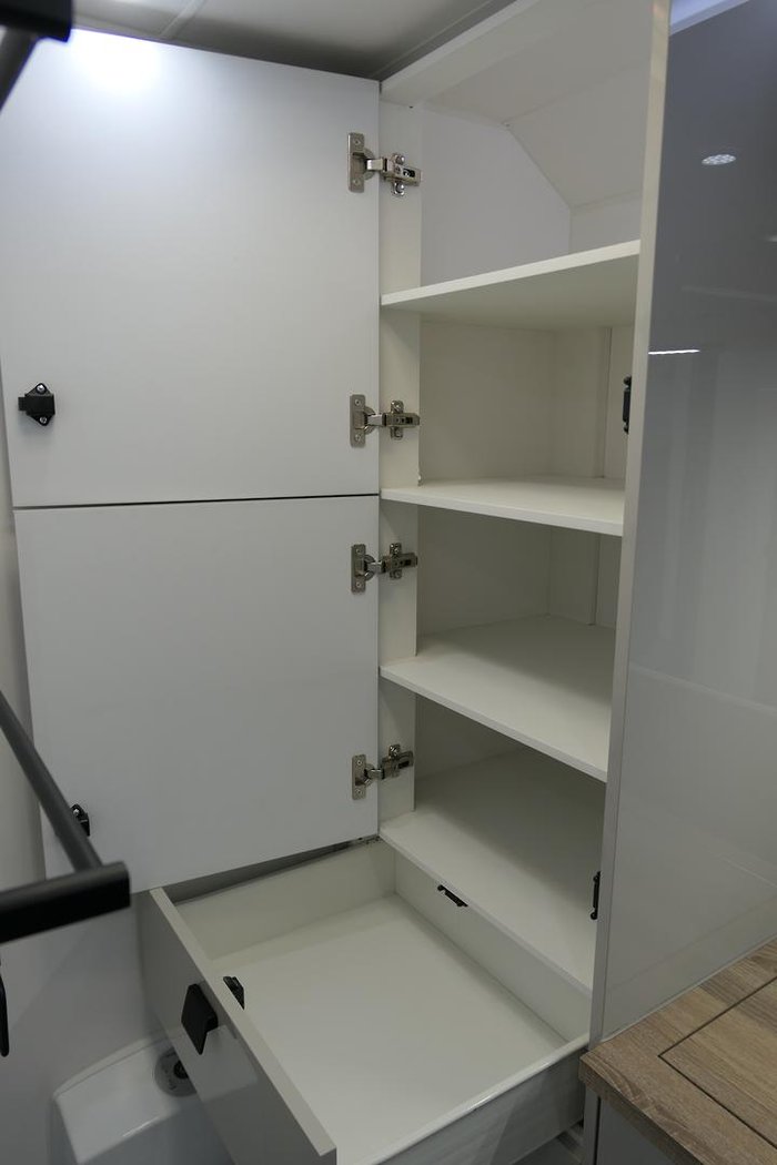 2023 Southern Cross Signature Series V5-3 Club Lounge