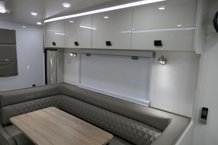 2023 Southern Cross Signature Series V5-3 Club Lounge
