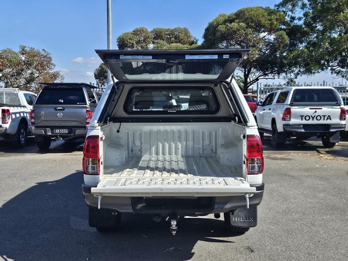 2022 Toyota Hilux SR