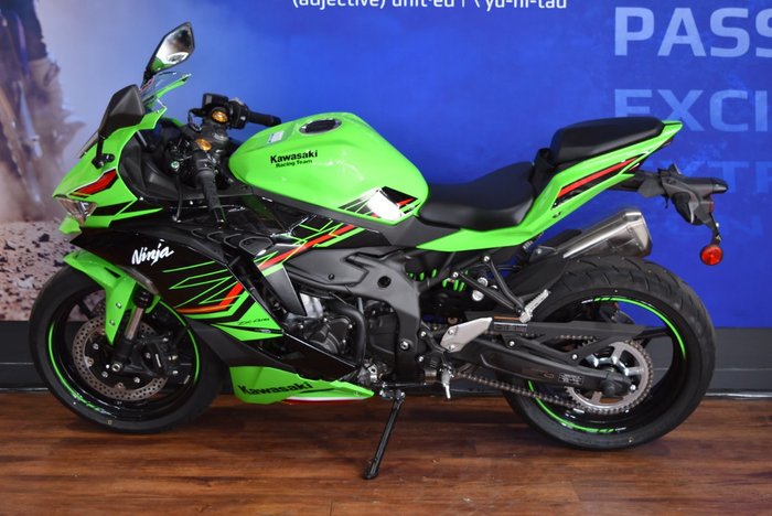 2023 Kawasaki NINJA 400 ZX-4RR KRT LIME GREEN