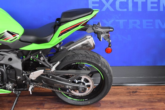 2023 Kawasaki NINJA 400 ZX-4RR KRT LIME GREEN