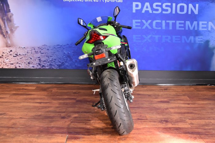 2023 Kawasaki NINJA 400 ZX-4RR KRT LIME GREEN