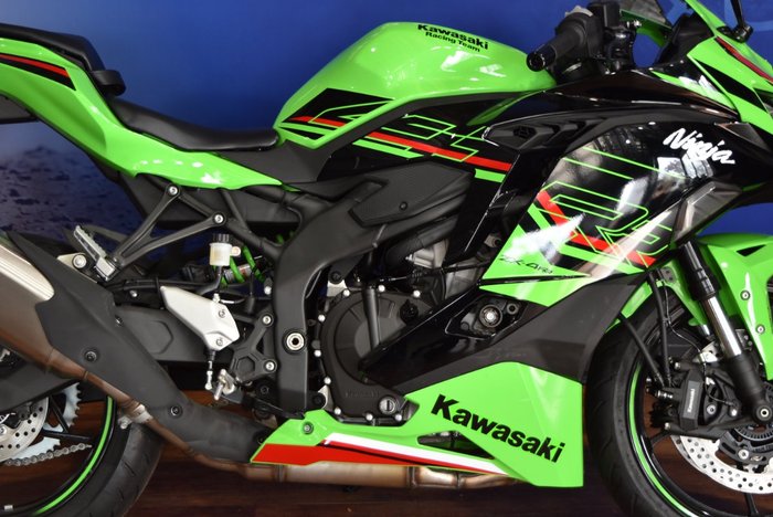 2023 Kawasaki NINJA 400 ZX-4RR KRT LIME GREEN