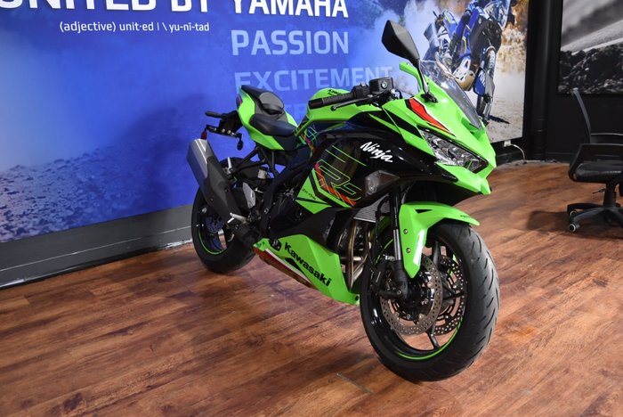 2023 Kawasaki NINJA 400 ZX-4RR KRT LIME GREEN