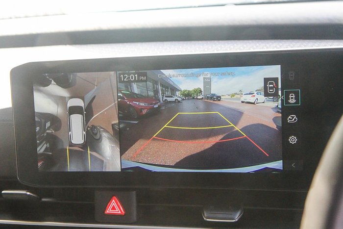 2024 Kia Carnival GT-Line HEV