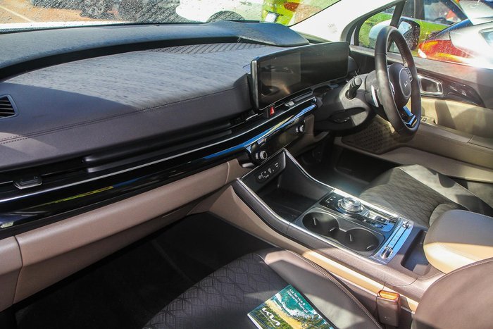 2024 Kia Carnival GT-Line HEV