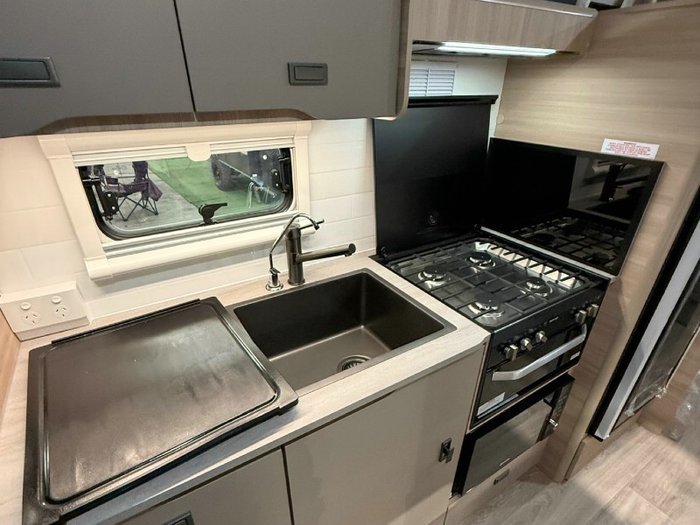 2025 JAYCO DISCOVERY 17.58-1.OB.DY-MY25 WHITE