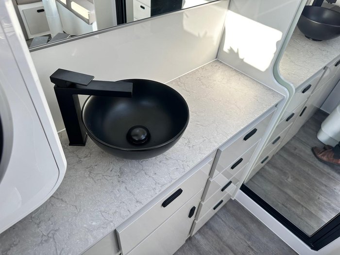 2025 JB Caravans 17'10