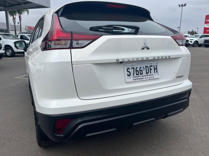 2022 Mitsubishi Eclipse Cross PHEV ES