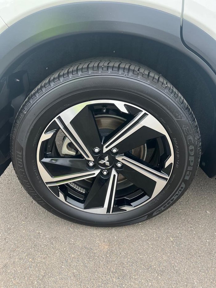 2022 Mitsubishi Eclipse Cross PHEV ES