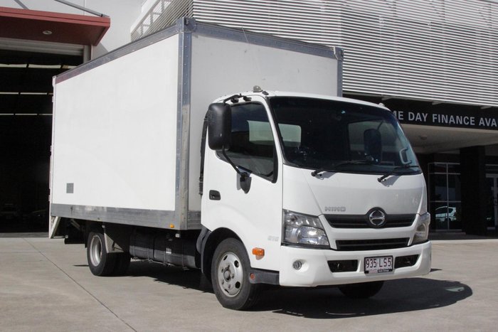 2017 Hino 300 Series 616