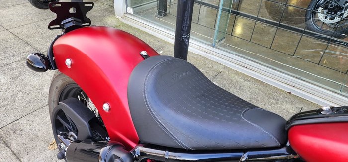 2023 Indian CHIEF BOBBER DARK HORSE RED
