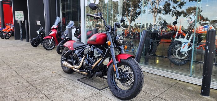 2023 Indian CHIEF BOBBER DARK HORSE RED