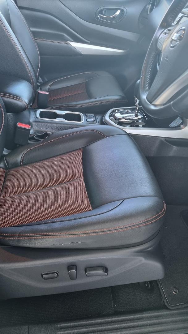 2020 Nissan Navara N-TREK