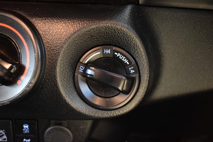 2021 Toyota Hilux SR GUN126R 4X4 Dual Range Glacier White