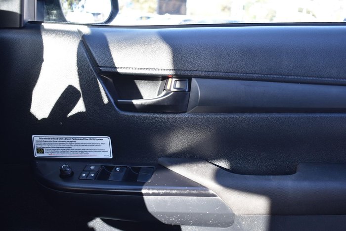 2021 Toyota Hilux SR GUN126R 4X4 Dual Range Glacier White