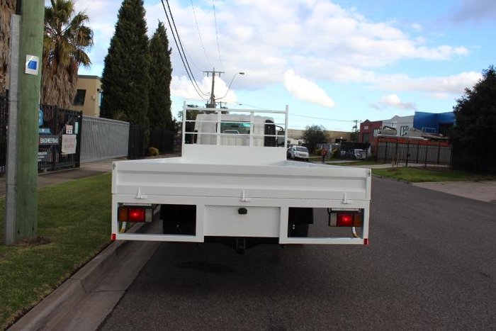 2014 Isuzu N Series NPR 400 WHITE