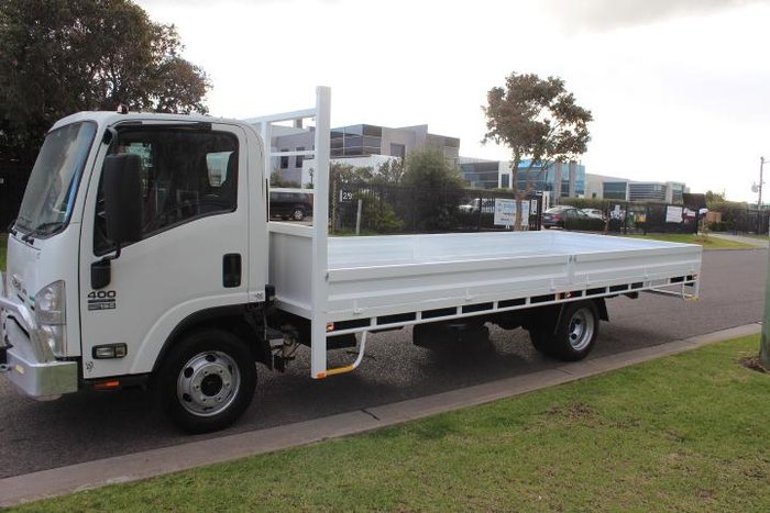 2014 Isuzu N Series NPR 400 WHITE