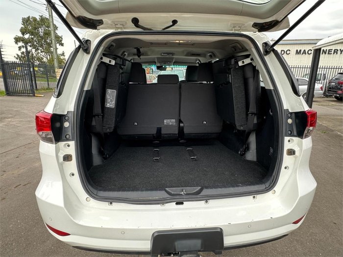 2022 Toyota Fortuner GX GUN156R 4X4 Dual Range Glacier White