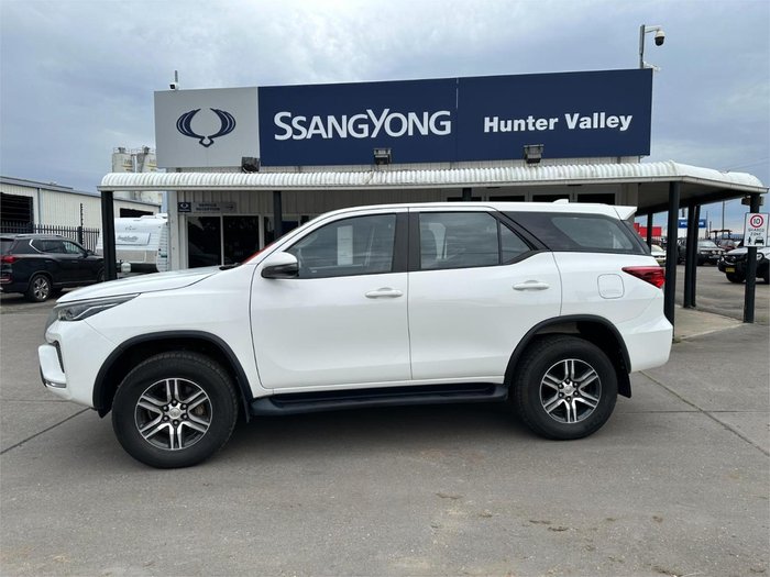 2022 Toyota Fortuner GX GUN156R 4X4 Dual Range Glacier White