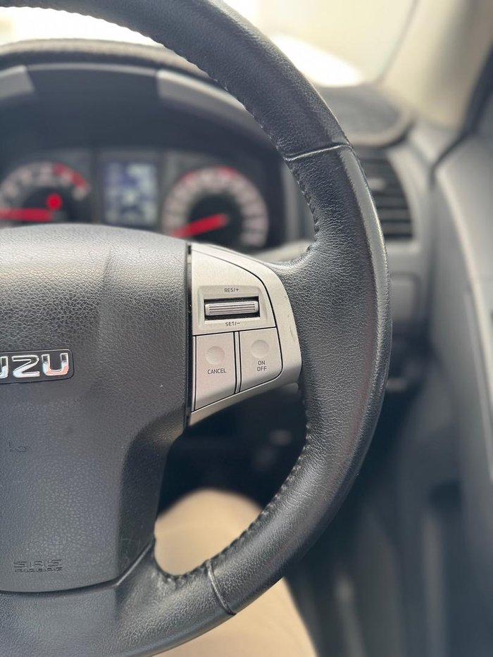 2015 Isuzu MU-X LS-T