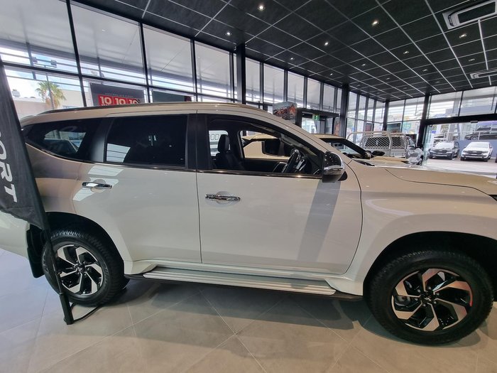 2025 Mitsubishi Pajero Sport GLS