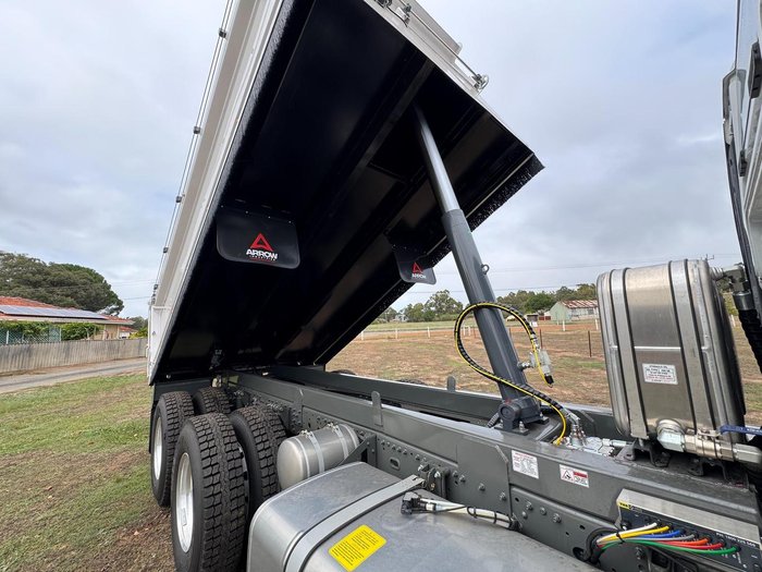 2025 Sitrak C7h Aussie Made Body