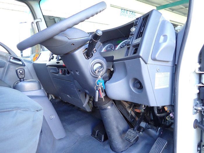 2016 ISUZU NQR 87-190 WHITE