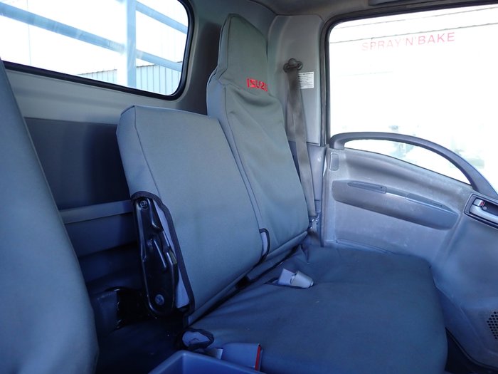 2016 ISUZU NQR 87-190 WHITE