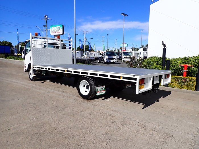 2016 ISUZU NQR 87-190 WHITE