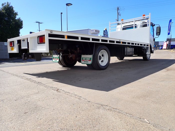 2016 ISUZU NQR 87-190 WHITE