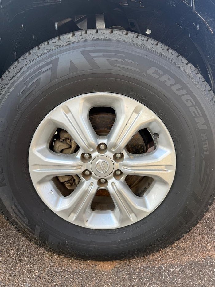 2017 Nissan Navara ST