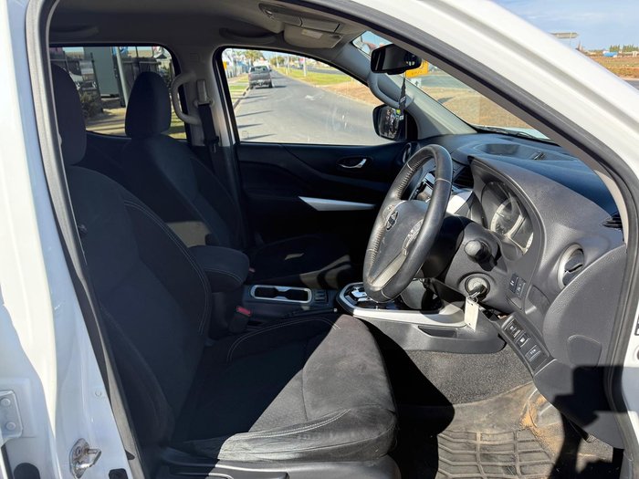 2017 Nissan Navara ST