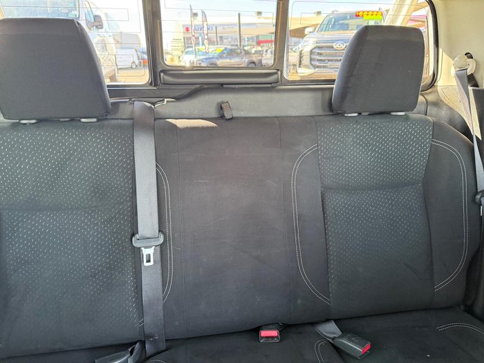 2017 Nissan Navara ST