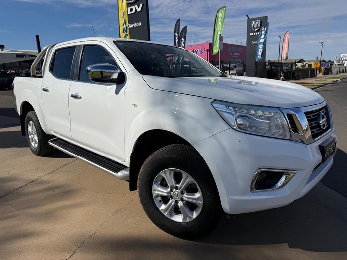 2017 Nissan Navara ST