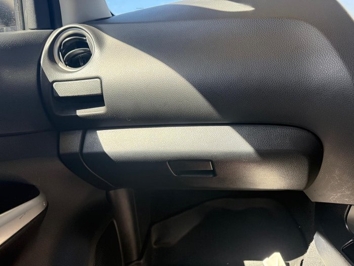 2017 Nissan Navara ST