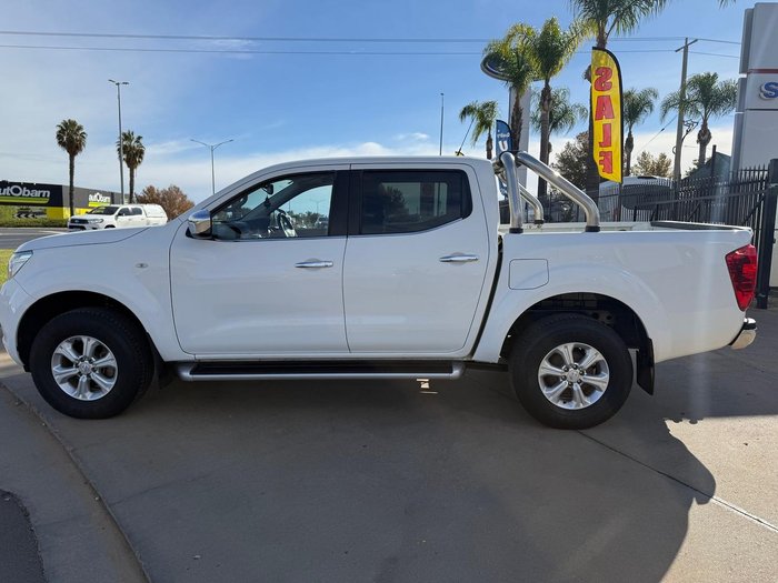 2017 Nissan Navara ST
