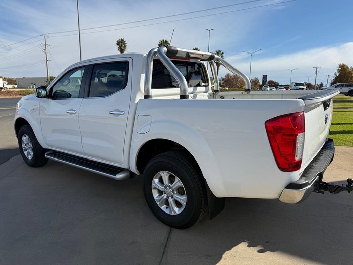 2017 Nissan Navara ST