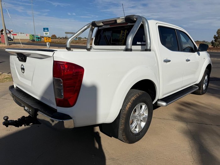 2017 Nissan Navara ST