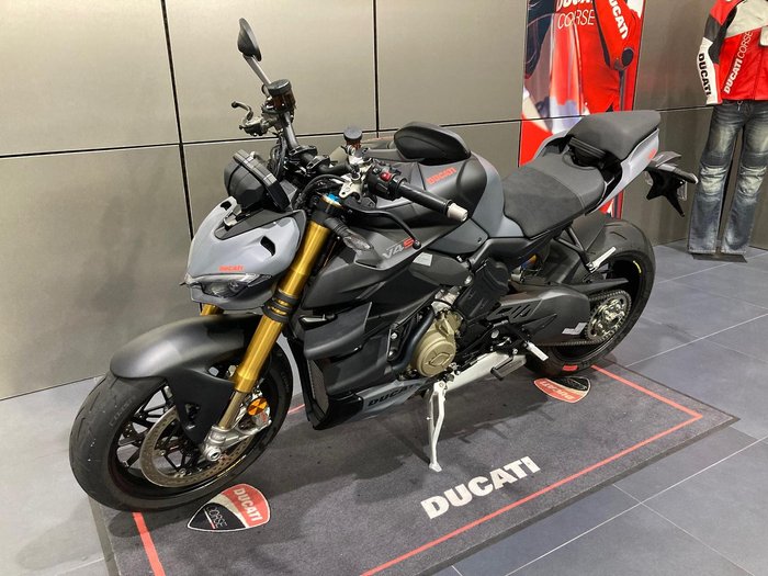 2024 Ducati Streetfighter V4 S Streetfighter Grey