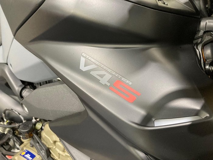 2024 Ducati Streetfighter V4 S Streetfighter Grey