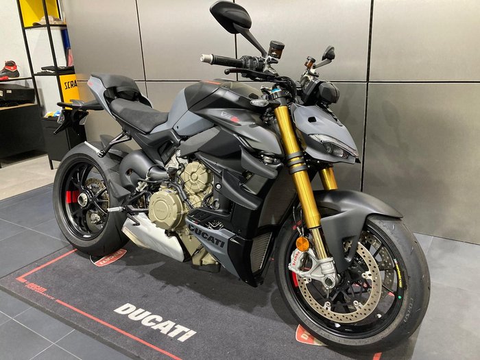 2024 Ducati Streetfighter V4 S Streetfighter Grey