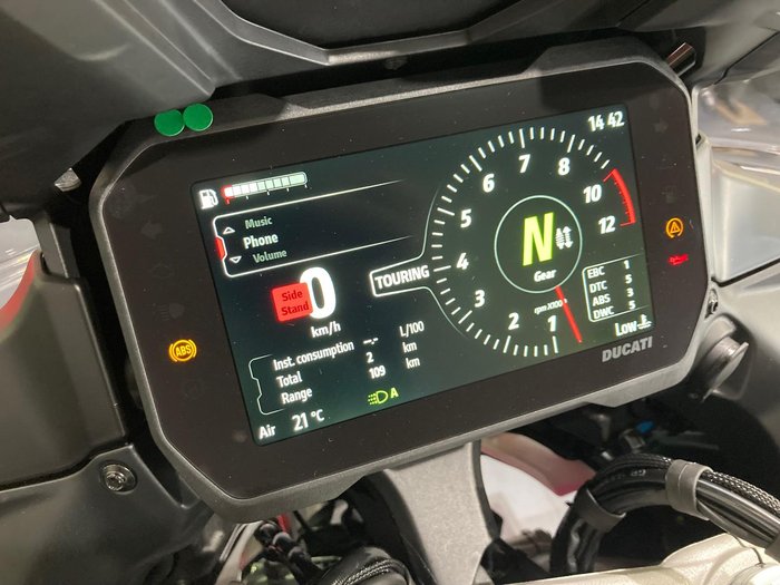 2025 Ducati Multistrada V4S Multistrada Black