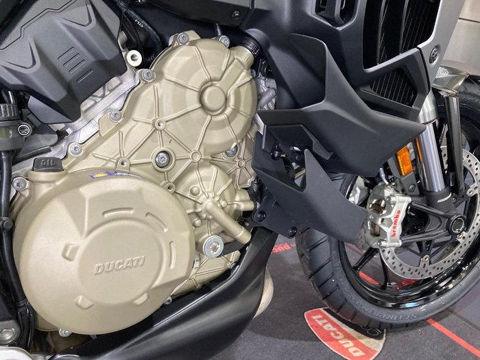 2025 Ducati Multistrada V4S Multistrada Black