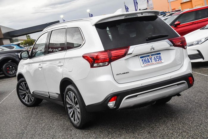 2020 Mitsubishi Outlander LS