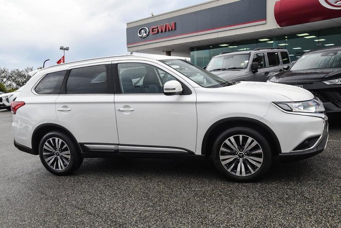 2020 Mitsubishi Outlander LS