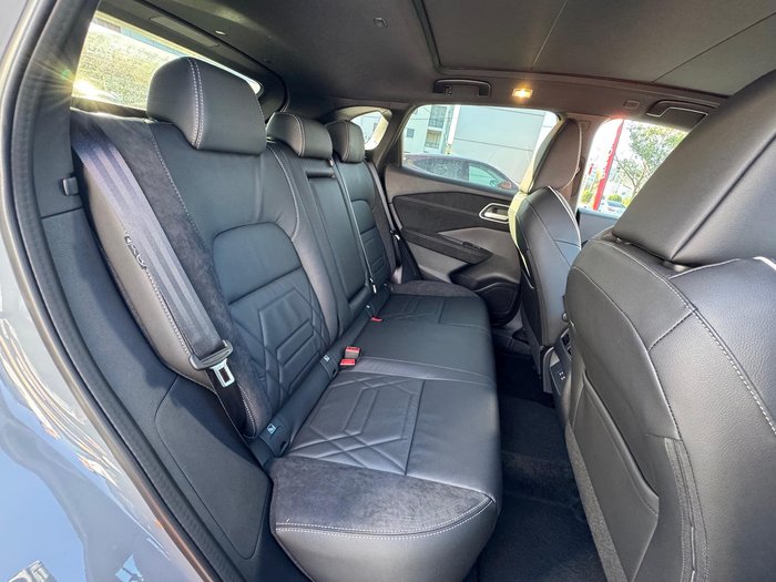 2025 Nissan QASHQAI N-DESIGN e-POWER J12 MY25 Ceramic Grey with Onyx Black Roof