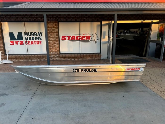 2023 Stacer 379 Proline